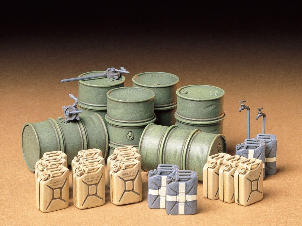 Tamiya 1/35 German Fuel Drum Set - 35186 — exact product reference view 3