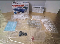 MPC 901 1978 Dodge D100 model kit contents