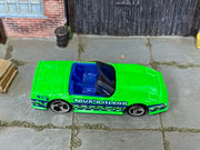 1998 Hot Wheels Custom Corvette Convertible lime TOUR'D ISLAND loose car, top view