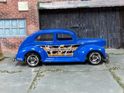Hot Wheels 2000 Fat Fendered '40 Weise Brothers right-side view