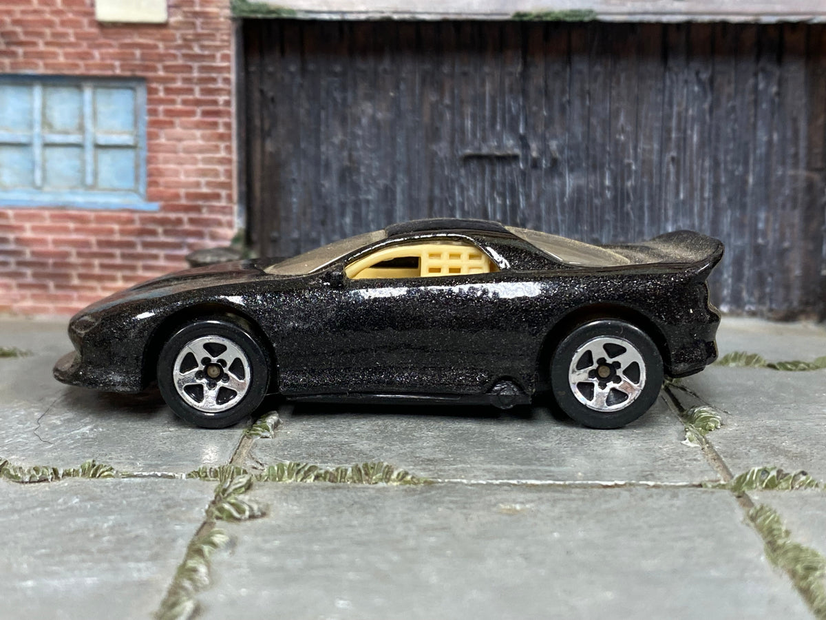 Hot Wheels 2002 Lotus Esprit black right-side view