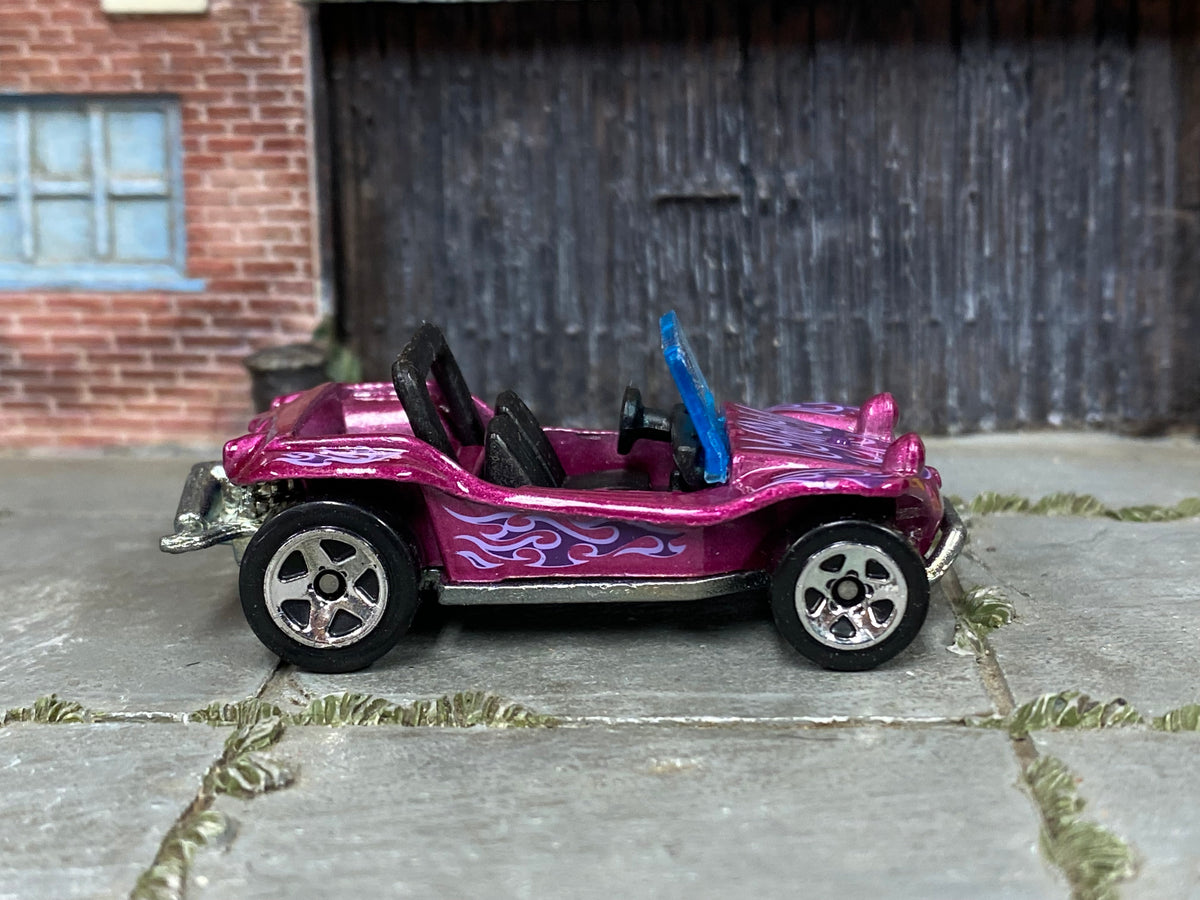 2008 Hot Wheels Meyers Manx metalflake magenta with purple flames loose car, right-side view