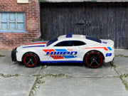 Hot Wheels 2019 '10 Camaro SS HWPD Interceptor right-side view