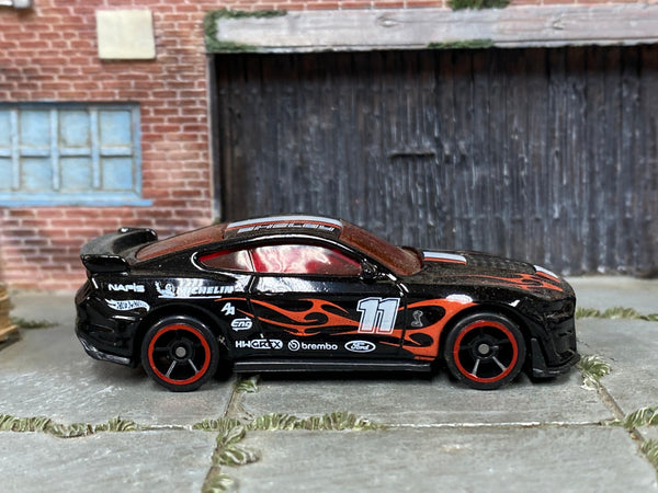 Hot Wheels 2020 Ford Mustang Shelby GT500 black number 11, right side view