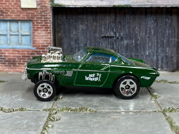 Hot Wheels 2023 Volvo P1800 Gasser forest green right-side view