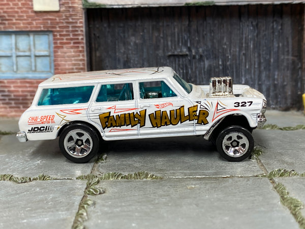 Hot Wheels '64 Nova Wagon Gasser white Family Hauler, right side view