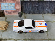 Hot Wheels '65 Mustang 2+2 Fastback white Gulf #20, top view