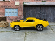Hot Wheels '70 Mustang Mach 1 yellow and black loose car, left-side view