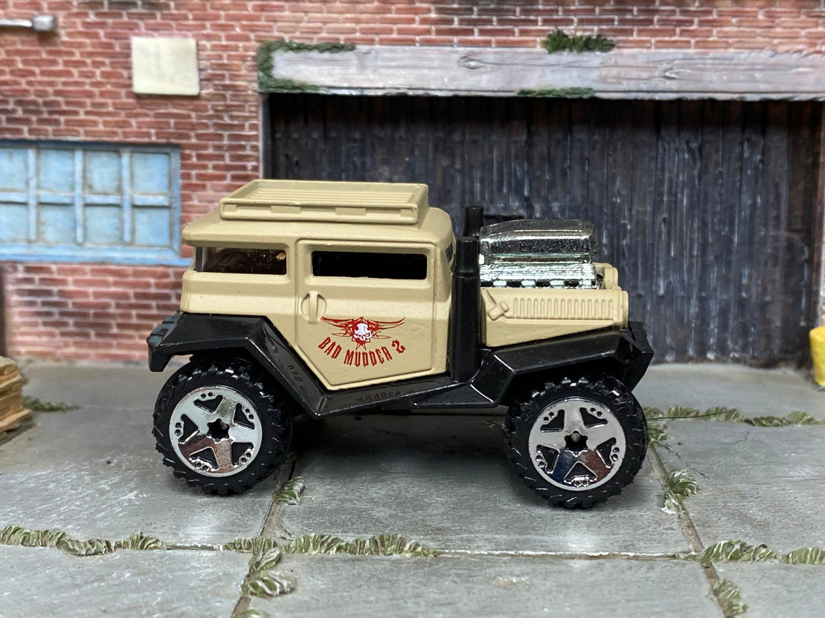 Hot Wheels Bad Mudder 2 tan L9935 loose car, right-side view