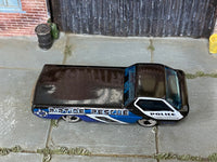 Hot Wheels Deora black Riptide Rescue 9 loose car, top view, without surfboards