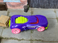 Hot Wheels Growler purple with pink wheels — top view