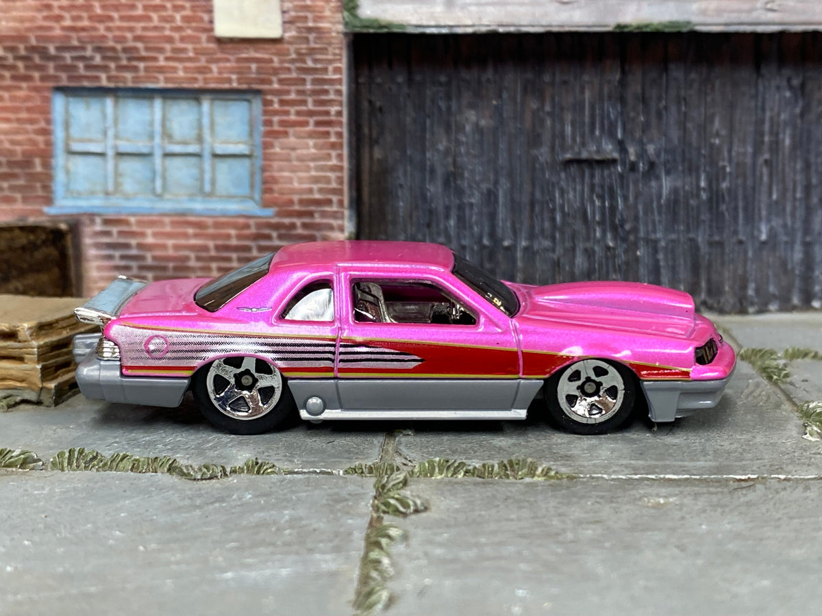 Hot Wheels Matt and Debbie Hay 1988 Pro Street Thunderbird pink loose car, right-side view