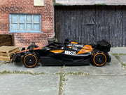 Hot Wheels McLaren Formula 1 Team 2025 MCL38 5-Pack loose car, left-side view