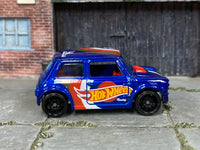Hot Wheels Morris Mini blue Race Team number 10 — right side view