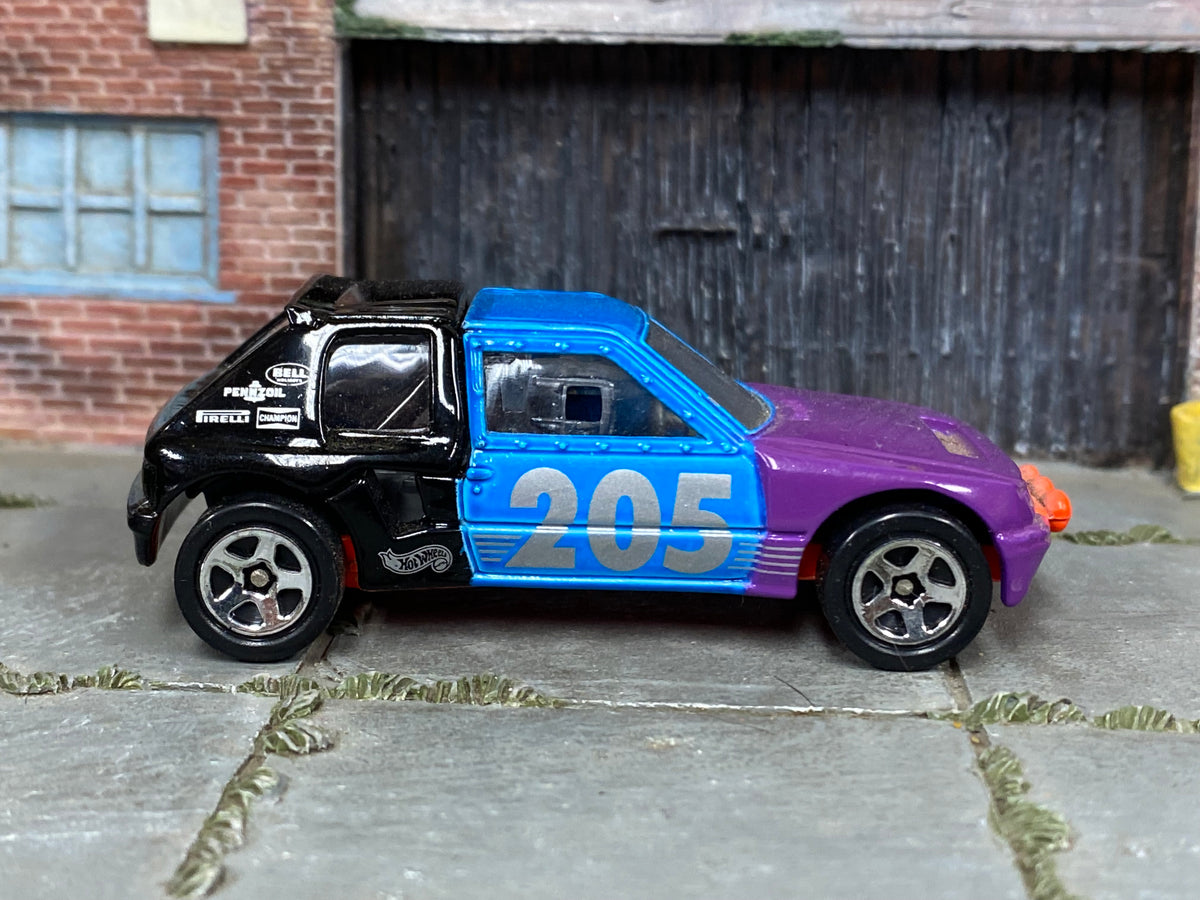 Hot Wheels Peugeot 205 Rallye purple blue and black loose car, right side view