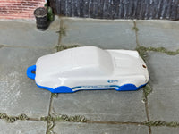 Hot Wheels Porsche 911 Carrera Clip white and blue — top view