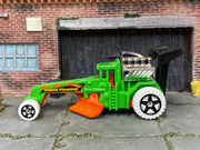 Hot Wheels Street Cleaver green Rapid Plowing, left side view