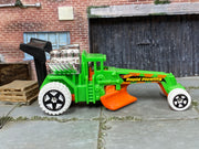Hot Wheels Street Cleaver green Rapid Plowing, right side view