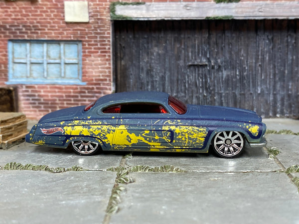 Hot Wheels Tail Dragger blue Zombie Attack loose car with heavy play wear, right-side view