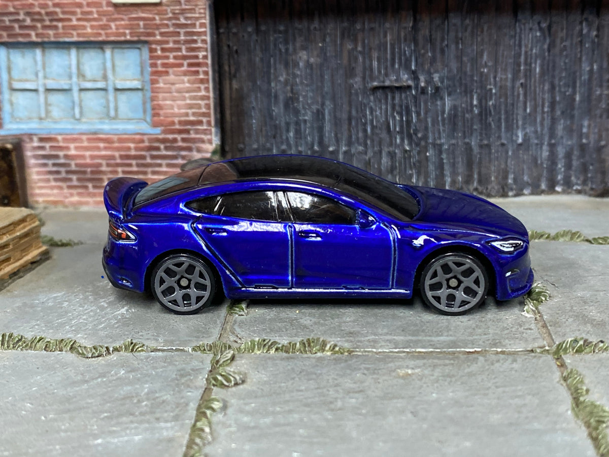 Hot Wheels Tesla Model S Plaid metallic dark blue loose car, right side view
