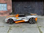 Hot Wheels Trak-Tune 2025 Color Shifters JDN32 loose car, left-side view