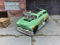 Loose Hot Wheels - Surf'n Turf Surf Wagon - Green — view 2