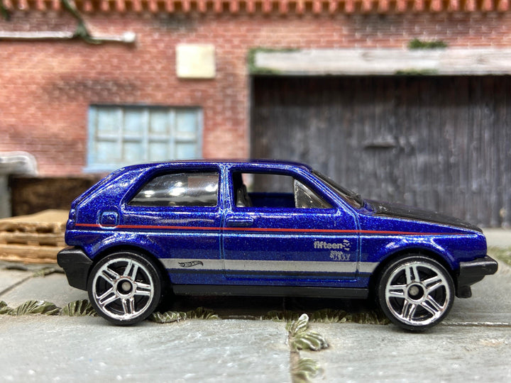 Loose Hot Wheels - VW Volkswagen Golf - Blue and Black — view 2