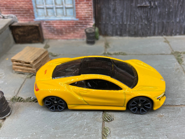 Loose Hot Wheels 2017 Acura NSX - Yellow — view 2