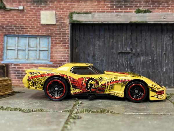 Loose Hot Wheels - 1976 Chevy Corvette Greenwood - Golden Dragon Art Car