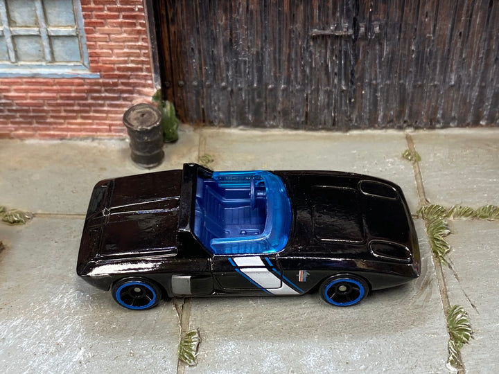 Loose Hot Wheels - 1962 Ford Mustang Concept - Black and White — view 2