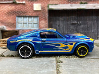Loose Hot Wheels - 1967 Ford Mustang Shelby GT500 - Blue and Yellow with Flames — view 3