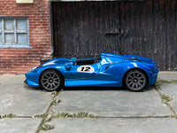 Loose Hot Wheels - McLaren Elva - Blue and White 12 — view 3