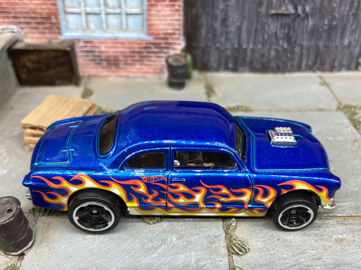 Loose Hot Wheels - 1950 Ford Shoe Box - Dark Blue with Flames — view 2