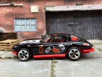 Loose Hot Wheels - 1963 Chevy Corvette - Black and Gold