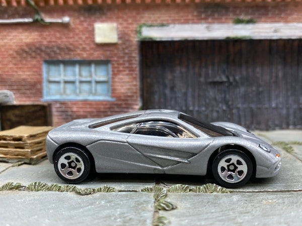 Loose Hot Wheels - McLaren F1 - Silver
