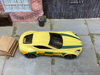 Loose Hot Wheels - Aston Martin One-77 - Satin Yellow and Green — view 2