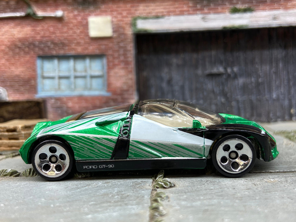 Loose Hot Wheels Ford GT90 in Green, White and Black