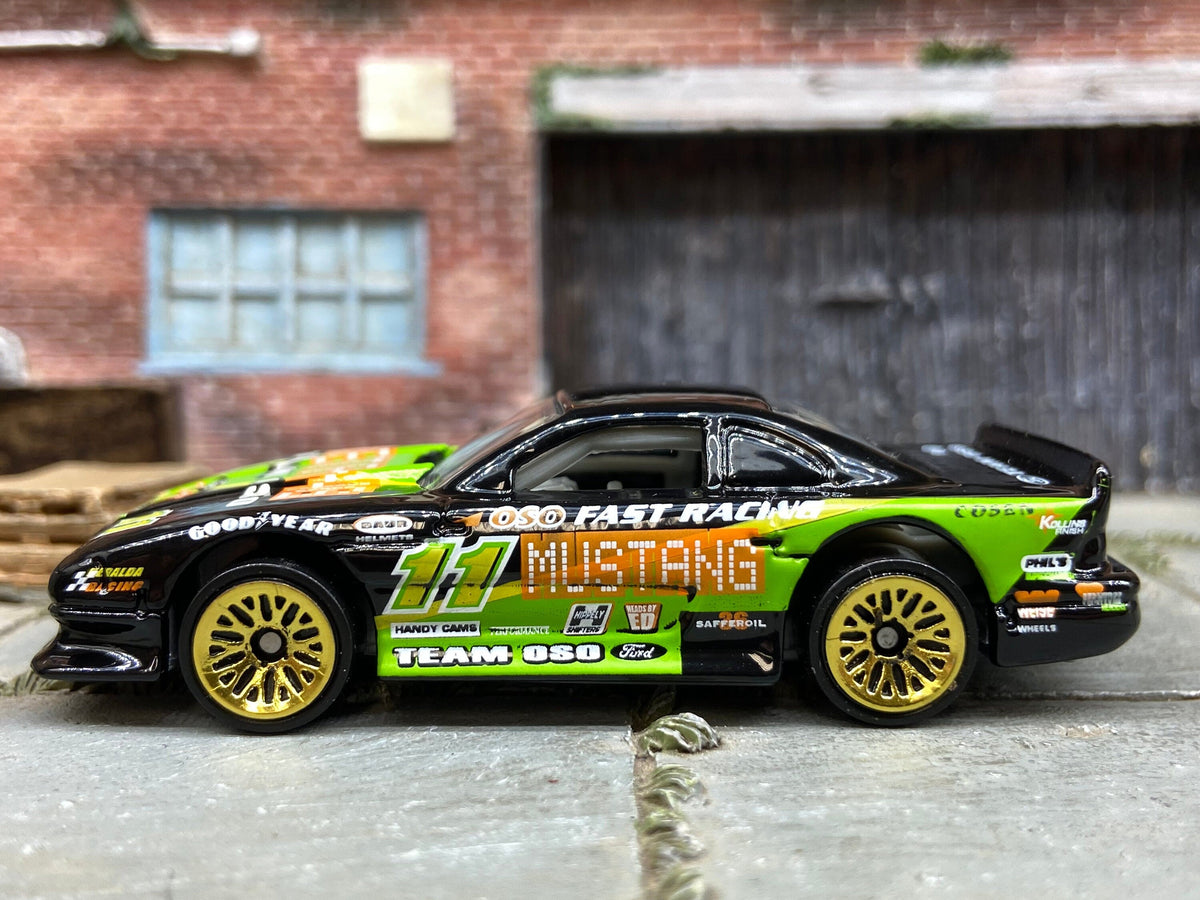 Loose Hot Wheels - Ford Mustang Cobra Race Car - Black and Green Mustang OSO Livery