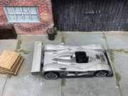 Loose Hot Wheels: Cadilac LMP Race Car - Silver — view 3
