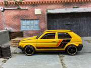 Loose Hot Wheels: VW Volkswagen Golf MK2 Dressed in Yellow