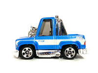 Loose Hot Wheels - Toon'd 1983 Chevy Silverado - Blue and White — view 3