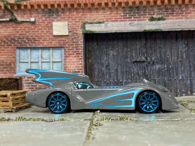 Loose Hot Wheels - Batman Batmobile The Brave and The Bold - Gray and Blue