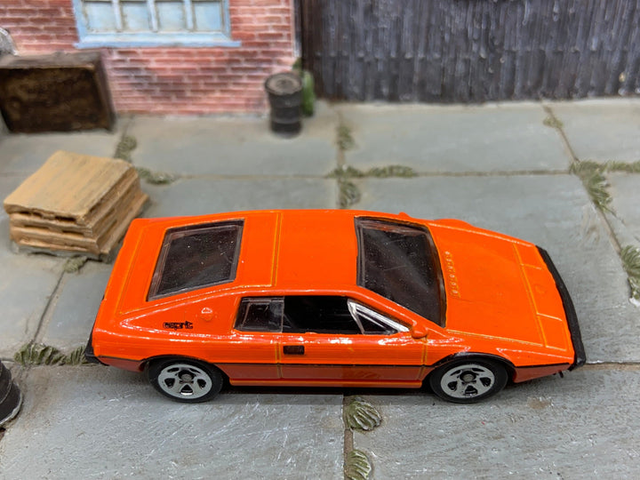Loose Hot Wheels - Lotus Esprit S1 - Orange — view 2