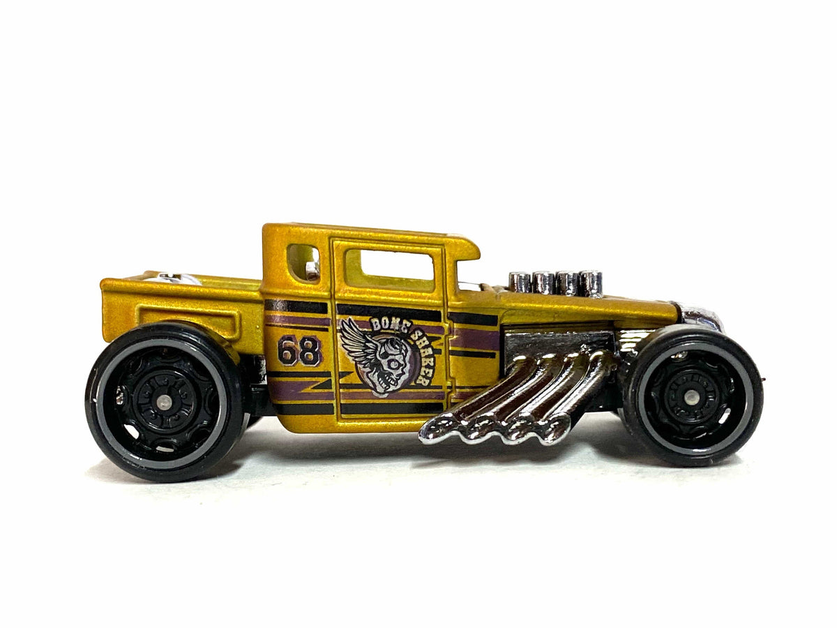 Loose Hot Wheels - Bone Shaker Hot Rod Truck - Gold and Black BoneShaker #68 Livery