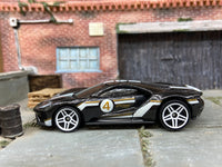 Loose Hot Wheels - 2017 Ford GT - Black and White #4 — view 3