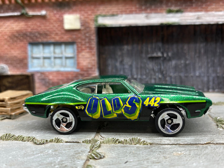 Loose Hot Wheels Olds 442 - Green, Yellow and Blue OLDS