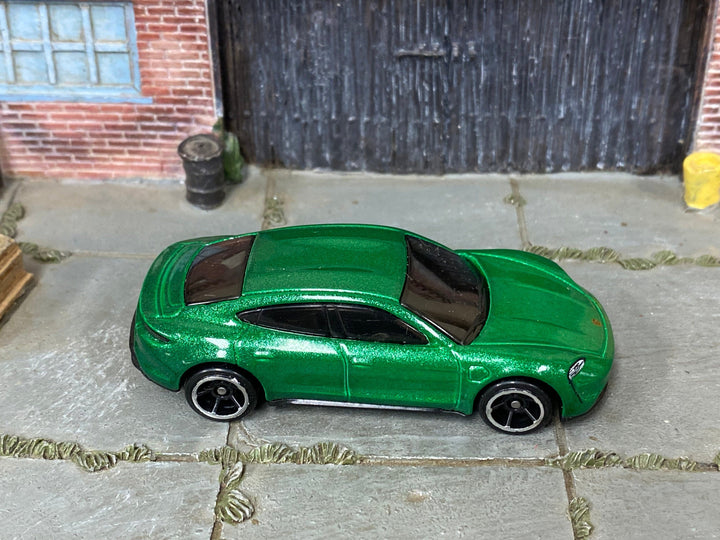 Loose Hot Wheels - Porsche Taycan Turbo 3 - Green — view 2