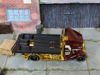 Loose Hot Wheels - Fast Bed Hauler Car Hauler - Burgundy and Gold — view 2