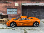 Loose Hot Wheels - McLaren F1 - Orange — view 3