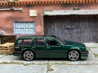 Loose Hot Wheels - Volvo 850 Estate - Dark Green — view 3